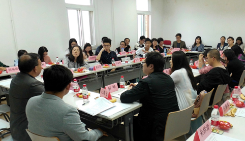 “下午茶”上学生畅所欲言